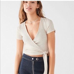 wrap top from urban